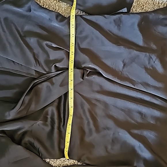 STUNNING PRETTY LITTLE THINGS BLACK EVENING DRESS - Picture 9 of 10